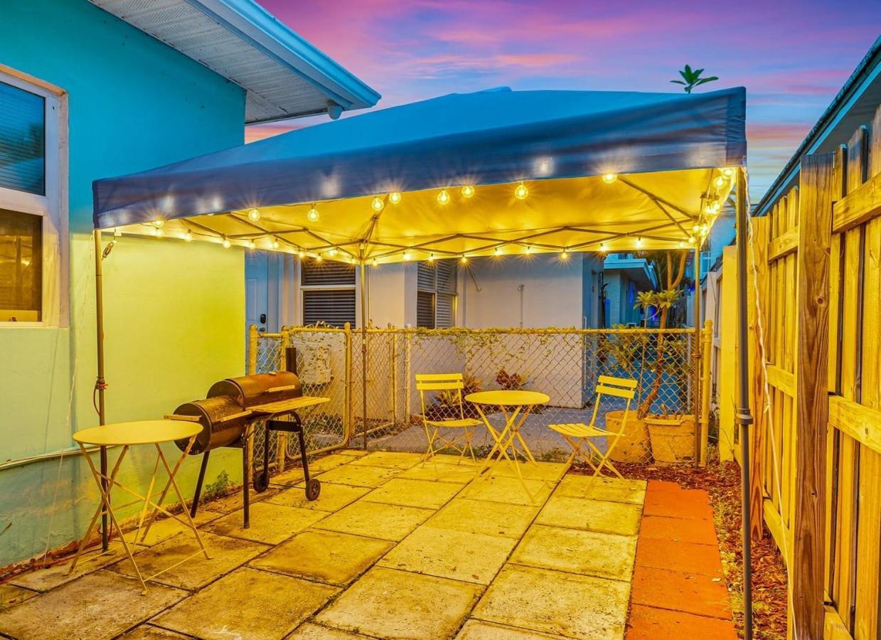 Downtown Hollywood Holiday Retreat Dania Beach Exterior photo
